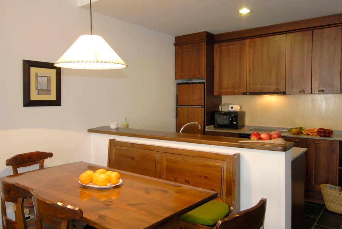 Apartamentos Linsoles Eriste Bagian luar foto