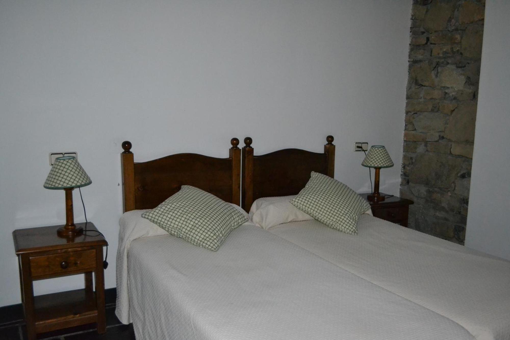 Apartamentos Linsoles Eriste Bagian luar foto