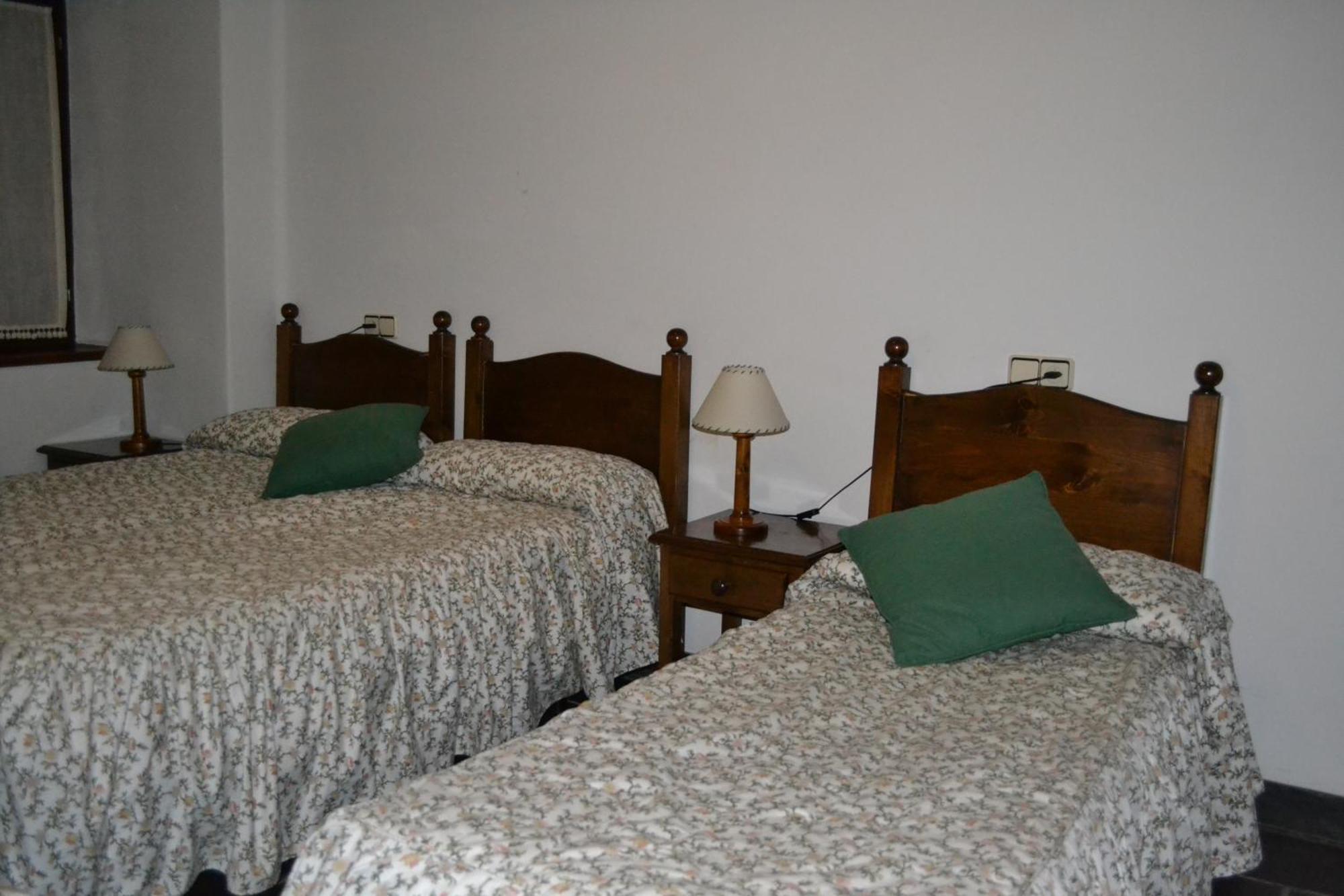Apartamentos Linsoles Eriste Bagian luar foto