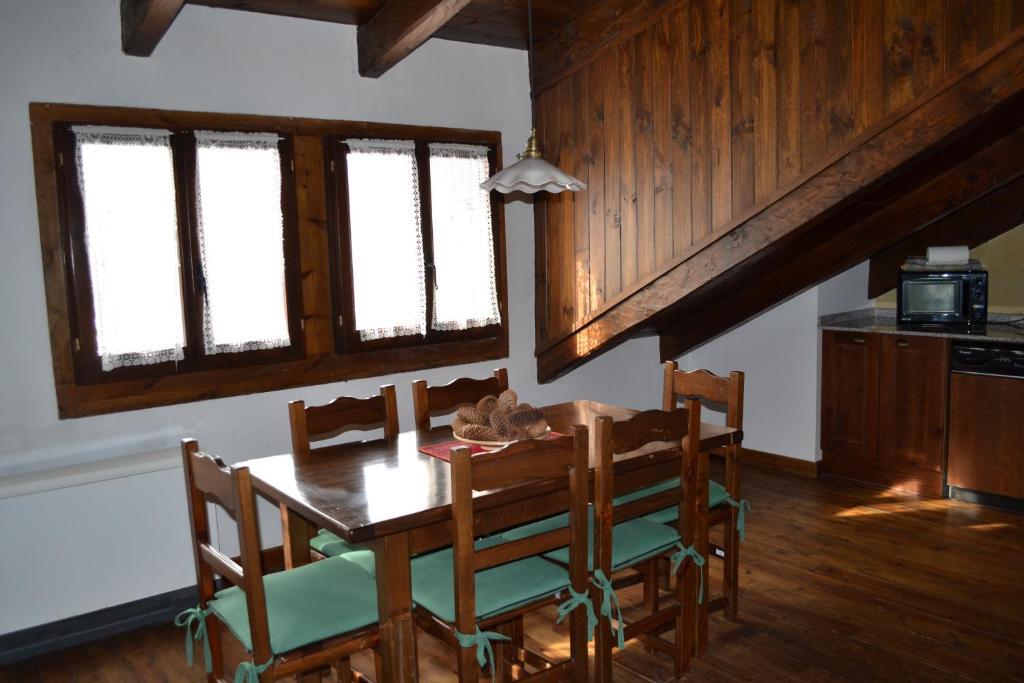 Apartamentos Linsoles Eriste Ruang foto