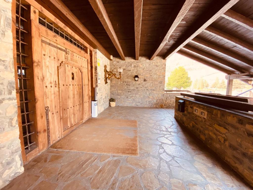 Apartamentos Linsoles Eriste Bagian luar foto